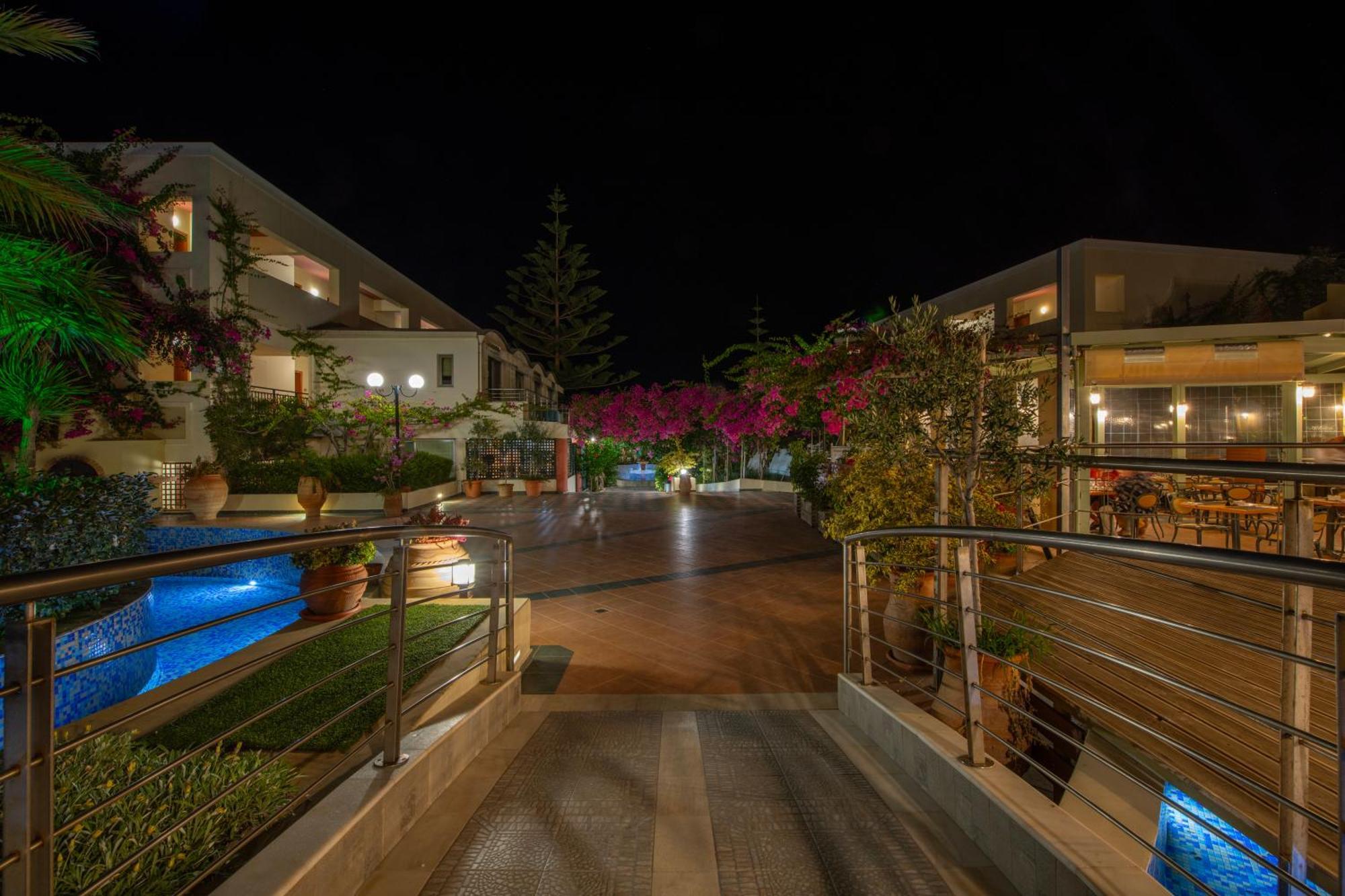 Hydramis Palace Beach Resort Georgioupoli Exterior foto